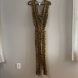 Women’s jumpsuit animal print